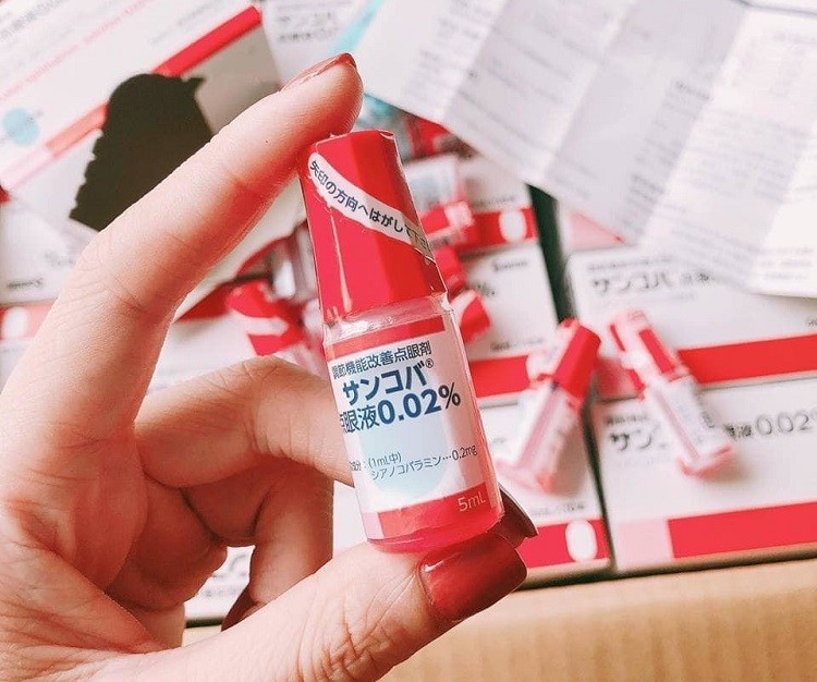 Thuốc nhỏ mắt Sancoba review từ chuyên gia và người dùng