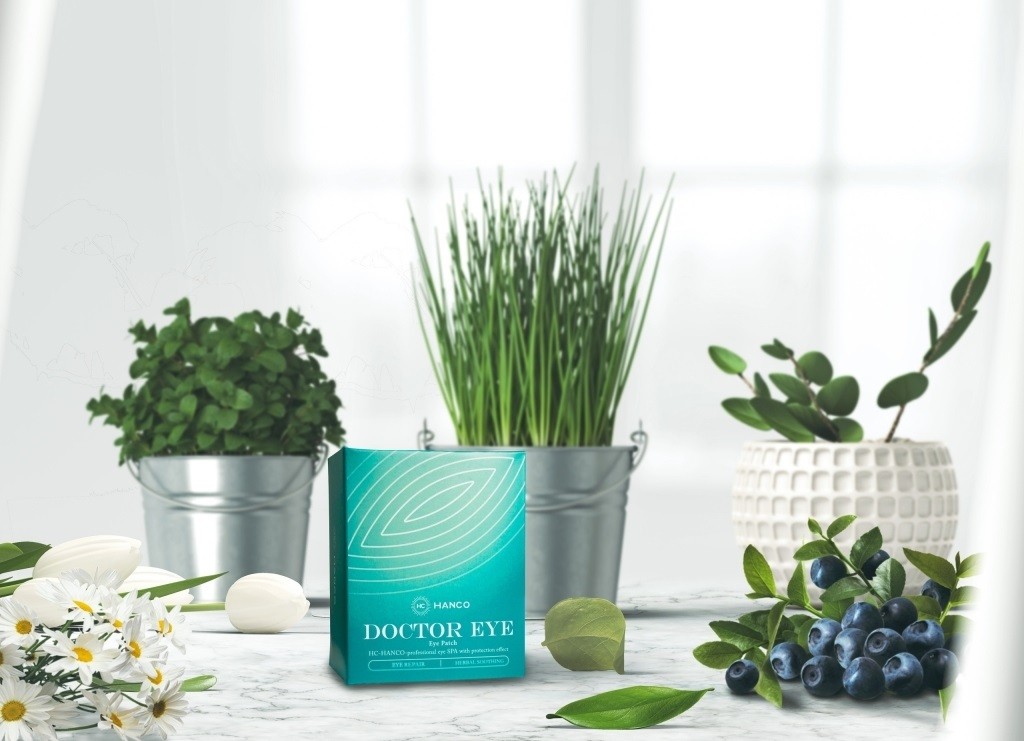 Mặt nạ mắt thảo dược Doctor Eye HC Hanco là sản phẩm của Hancos