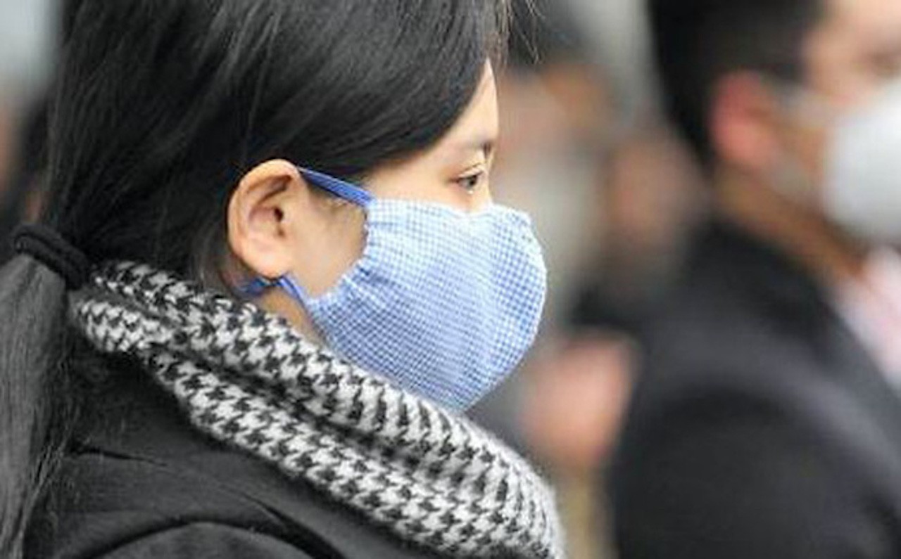 Khẩu trang than hoạt tính