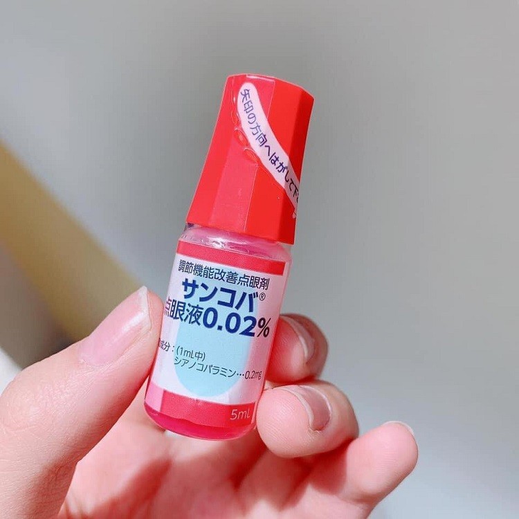 Thuốc nhỏ mắt Sancoba review từ chuyên gia và người dùng