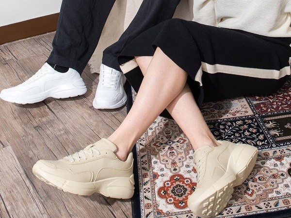 giày domba moonlake, domba moon lake, giày domba moon lake, mua giày domba chính hãng ở đâu, hãng giày domba, mua giày domba, giày domba moon lake review, giày domba moon lake real, size giày domba moonlake, mua giày domba ở đâu