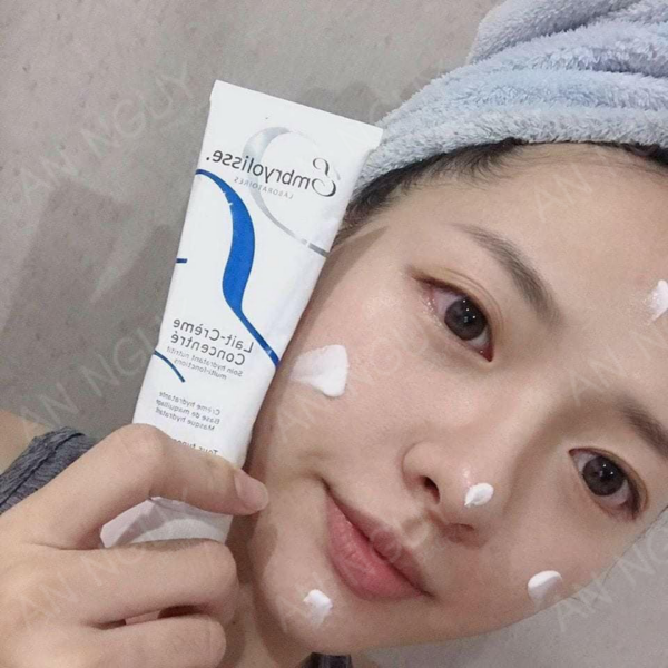 Kem dưỡng ẩm Embryolisse có tốt không? Cách sử dụng như thế nào? Phù hợp với làn da gì? Giá bao nhiêu? Mang đến công dụng gì? Nếu bạn đang thắc mắc về vấn đề này thì hãy cùng theo dõi ngay bài viết dưới đây để biết thêm thông tin chi tiết hơn nhé.